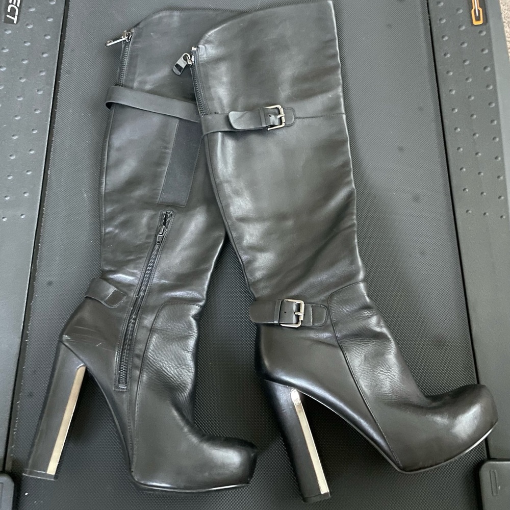 💋sale! Guess Black Boots ♠️